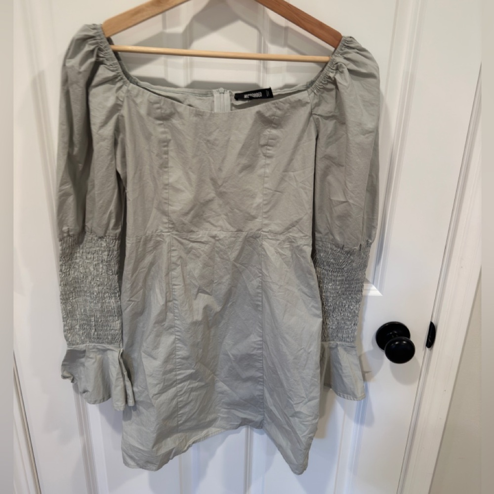 MISSGUIDED SAGE GREEN SQUARE NECK PUFF
SHIRRED SLEEVE MINI DRESS - Picture 4 of 4